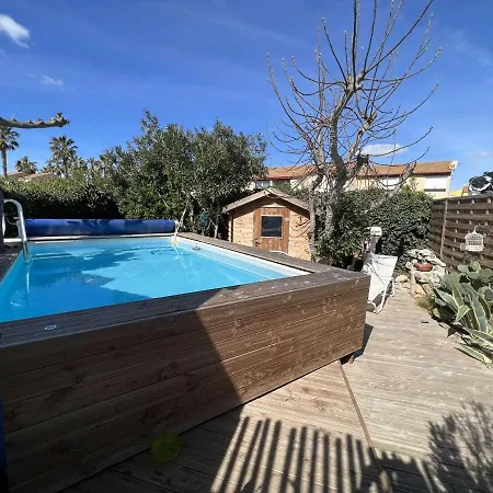 Maison Avec Piscine Privee, Proche Et Commerces, Jardin Et Terrasse, 6 Pers - Fr-1-701-61
